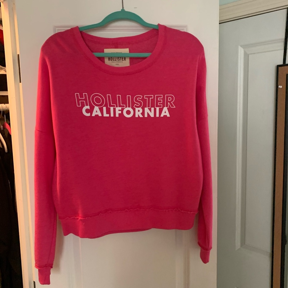 Hollister cropped crew neck